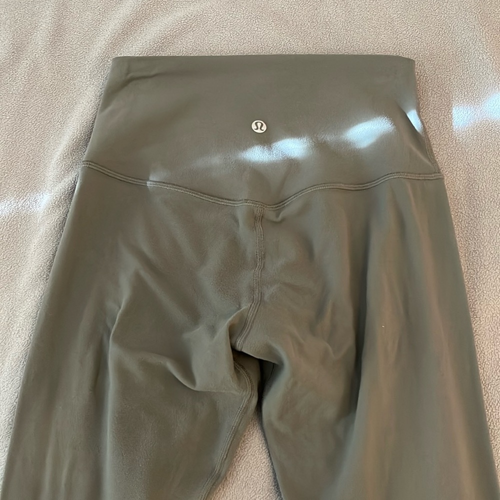 Lululemon align high-rise crop 21”